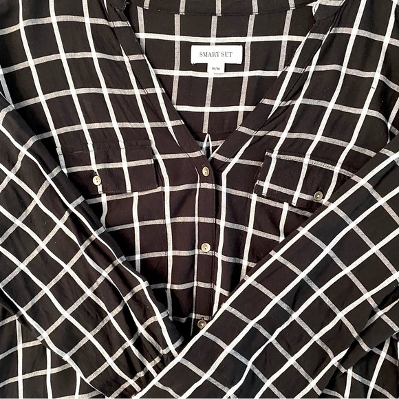 Smart Set Black and White Plaid Blouse - Picture 3 of 8